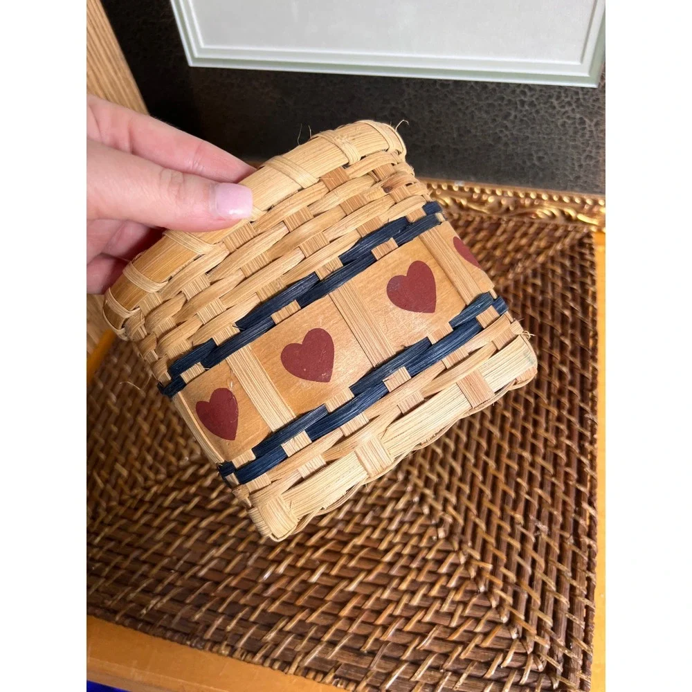 Vintage Handwoven Wicker Basket Small Oval Primitive Country Red Hearts Navy